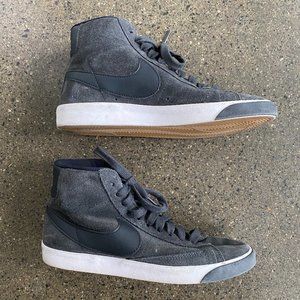 Nike Blazer Mid Vintage Dark Grey Suede